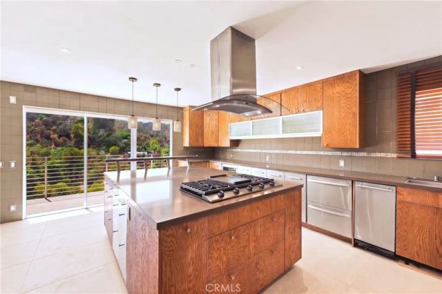 3858 Alta Mesa, Studio City, CA 91604