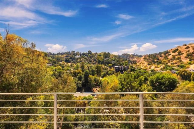 3858 Alta Mesa, Studio City, CA 91604