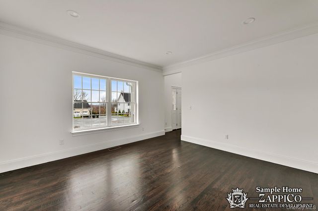 775 Linda Avenue, Thornwood, NY 10594