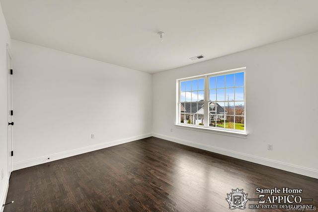 775 Linda Avenue, Thornwood, NY 10594