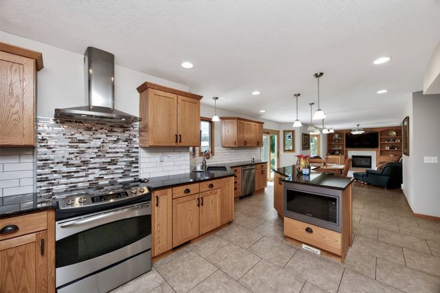 2839 NE 96th Avenue, Ankeny, IA 50021