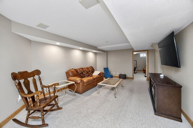 2839 NE 96th Avenue, Ankeny, IA 50021