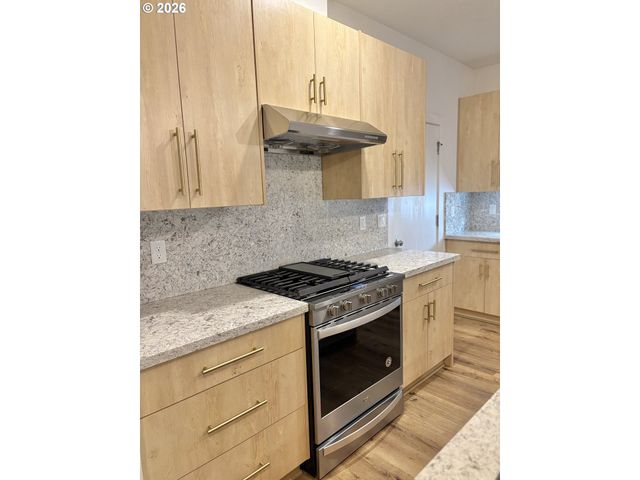 6371 Se 84TH Ave, Portland, OR 97266