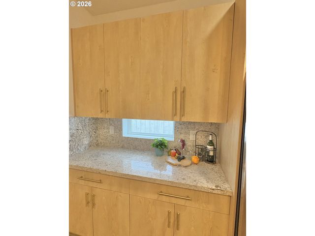 6371 Se 84TH Ave, Portland, OR 97266