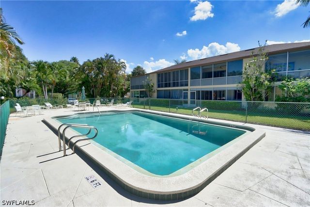 820 Ketch DR 3, Naples, FL 34103