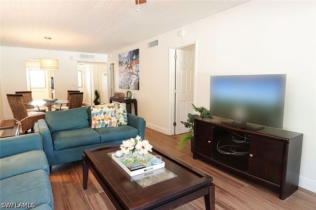 820 Ketch DR 3, Naples, FL 34103