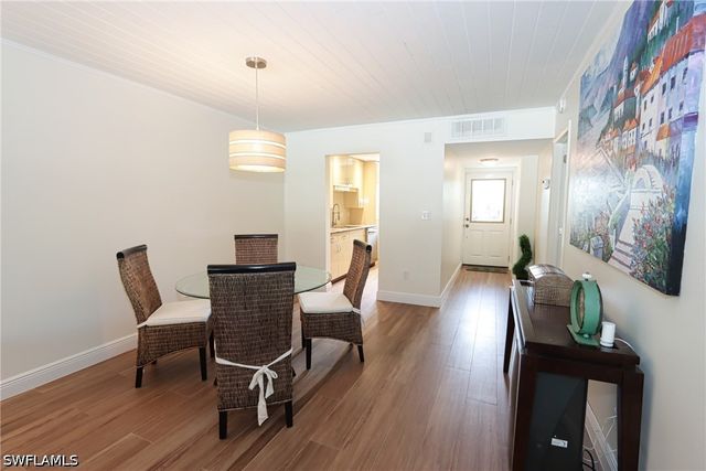 820 Ketch DR 3, Naples, FL 34103
