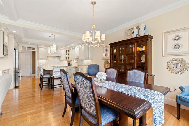 9 Muirfield Cir, Andover, MA 01810