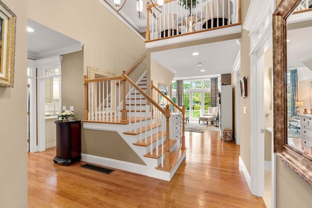 9 Muirfield Cir, Andover, MA 01810