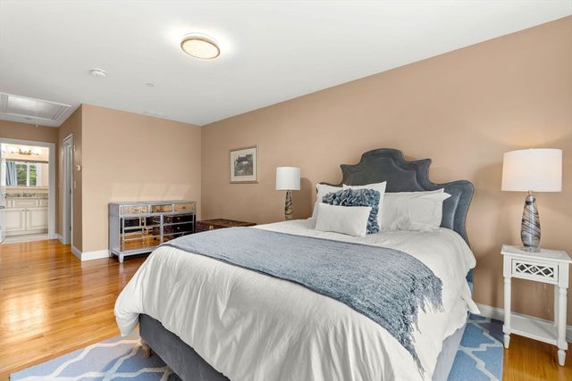9 Muirfield Cir, Andover, MA 01810