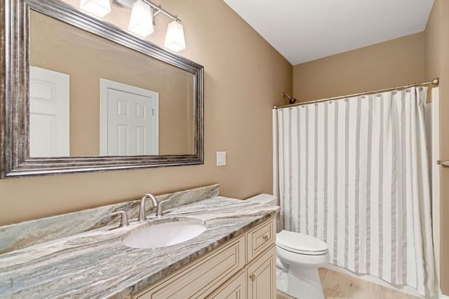 9 Muirfield Cir, Andover, MA 01810