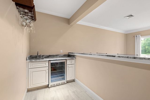 9 Muirfield Cir, Andover, MA 01810