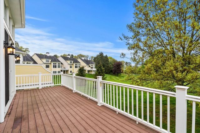 9 Muirfield Cir, Andover, MA 01810