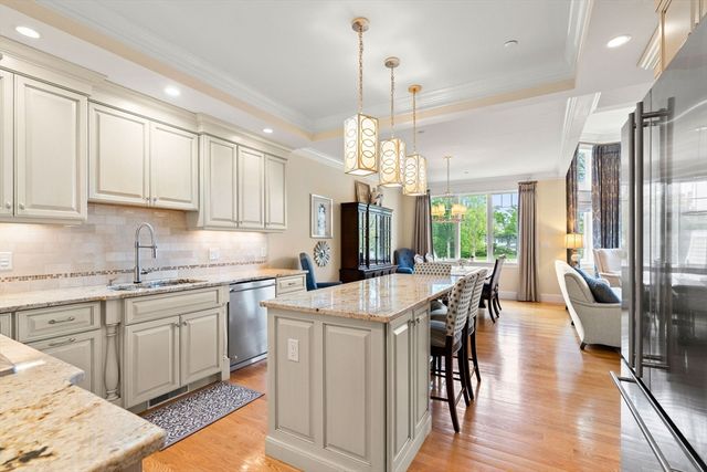9 Muirfield Cir, Andover, MA 01810