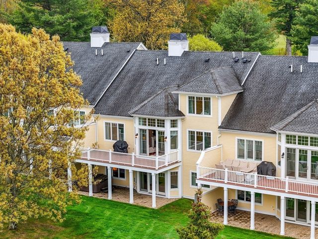 9 Muirfield Cir, Andover, MA 01810