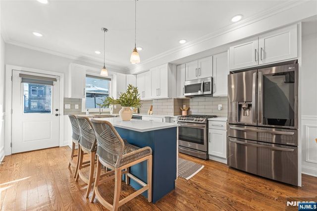 5A 19th Street, Weehawken, NJ 07086