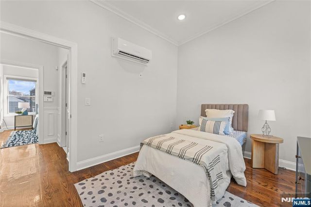 5A 19th Street, Weehawken, NJ 07086