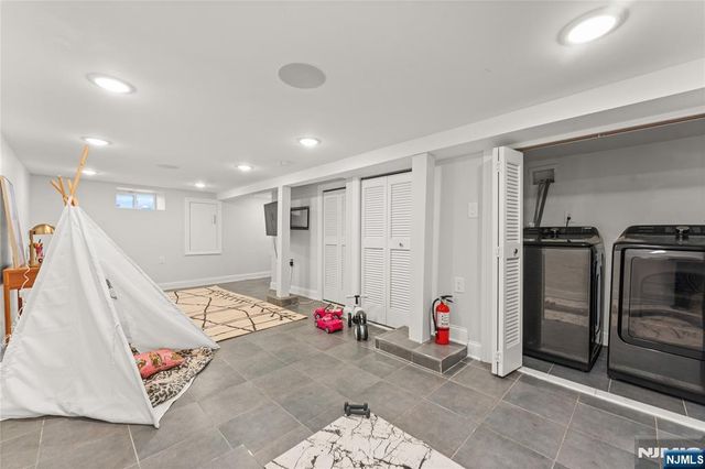 5A 19th Street, Weehawken, NJ 07086