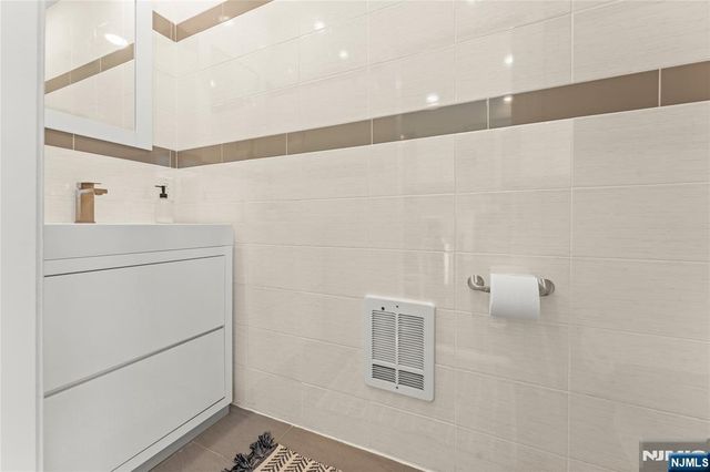 5A 19th Street, Weehawken, NJ 07086