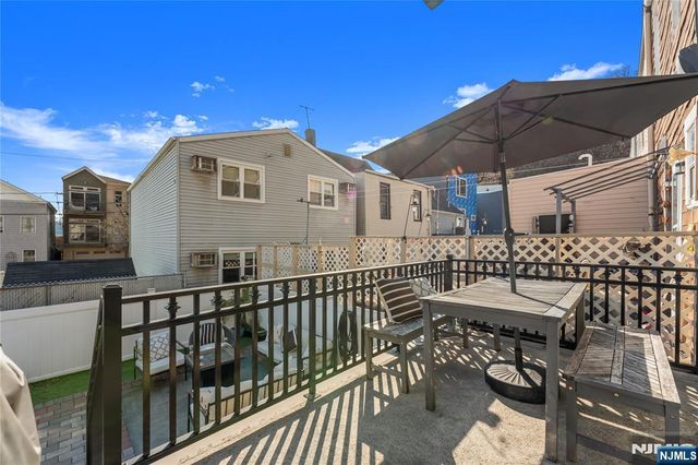 5A 19th Street, Weehawken, NJ 07086