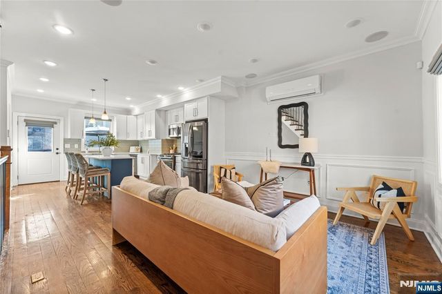 5A 19th Street, Weehawken, NJ 07086