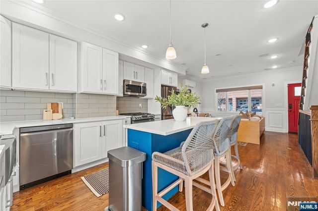 5A 19th Street, Weehawken, NJ 07086