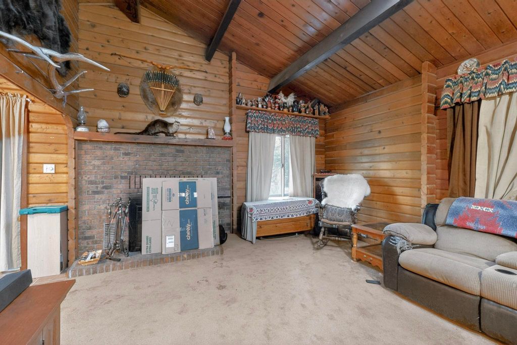 Image 17 of property listing at 455 Obsidian Road, Jemez Springs, NM 87025