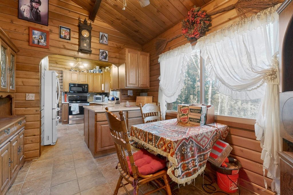 Image 22 of property listing at 455 Obsidian Road, Jemez Springs, NM 87025