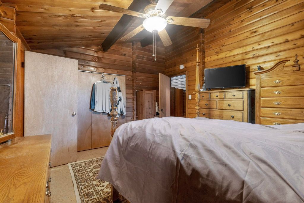 Image 26 of property listing at 455 Obsidian Road, Jemez Springs, NM 87025