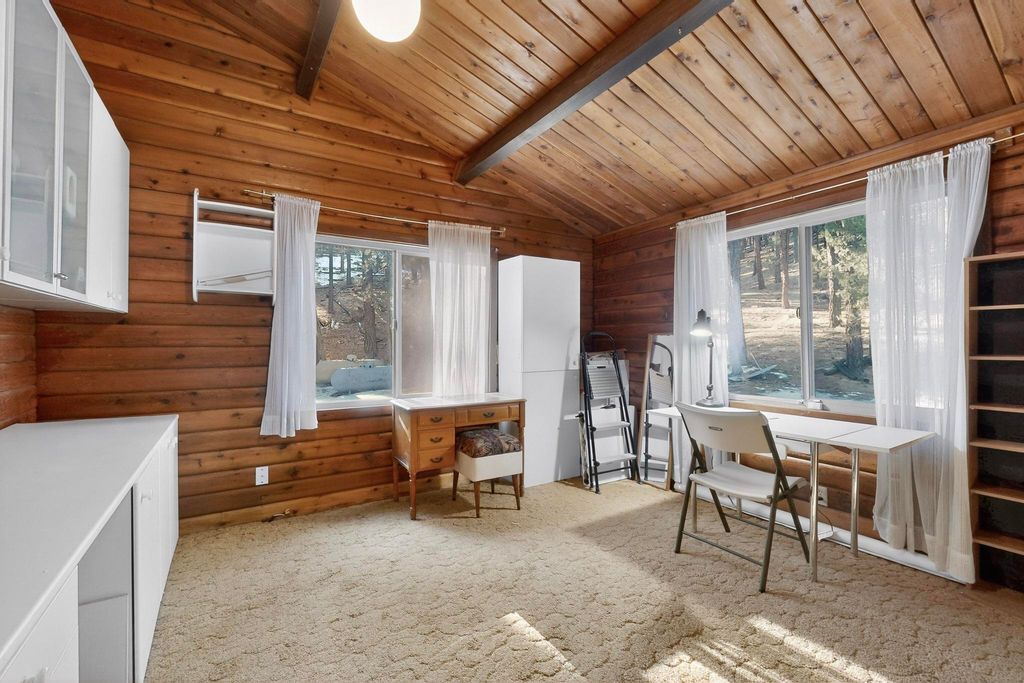 Image 36 of property listing at 455 Obsidian Road, Jemez Springs, NM 87025