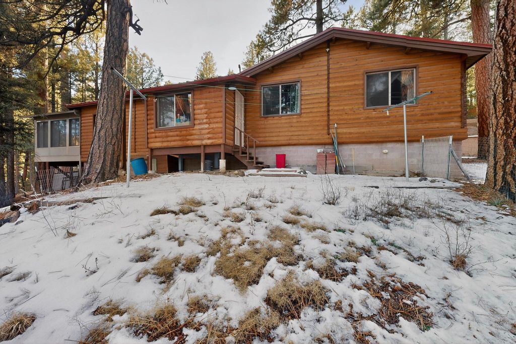 Image 44 of property listing at 455 Obsidian Road, Jemez Springs, NM 87025
