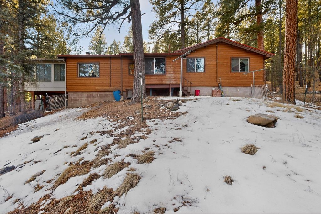 Image 45 of property listing at 455 Obsidian Road, Jemez Springs, NM 87025