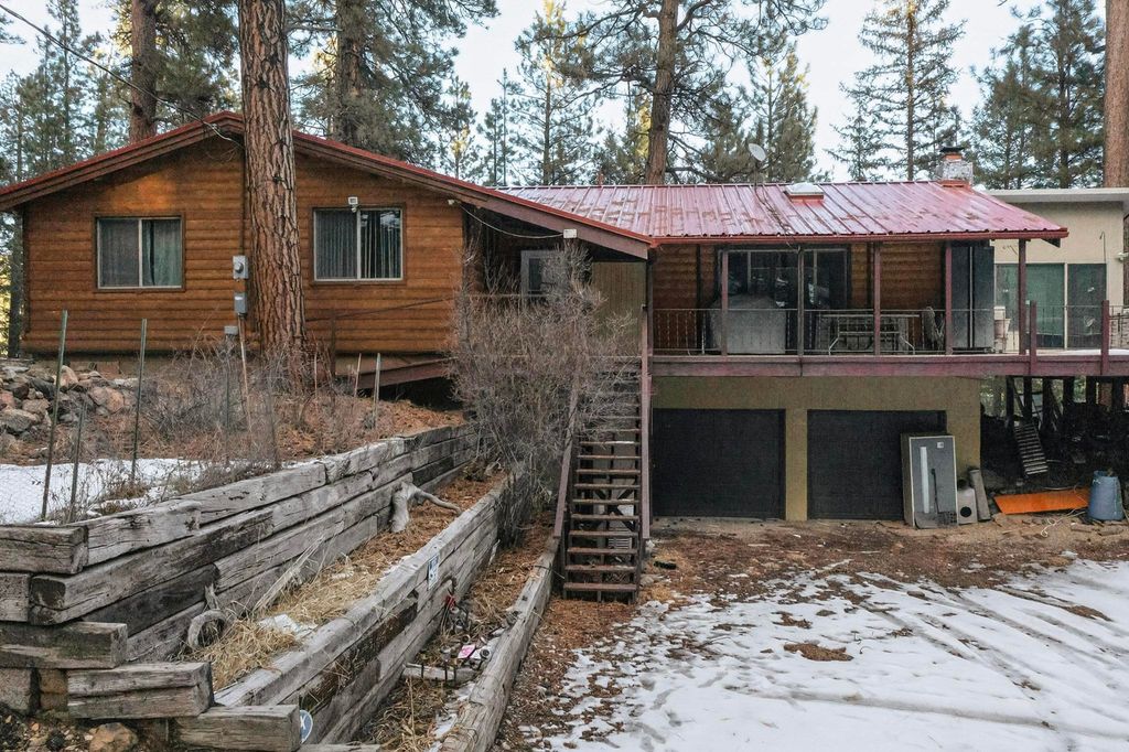 Image 5 of property listing at 455 Obsidian Road, Jemez Springs, NM 87025