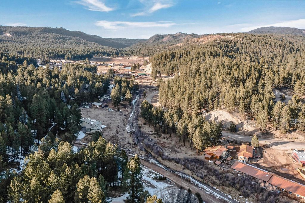Image 57 of property listing at 455 Obsidian Road, Jemez Springs, NM 87025