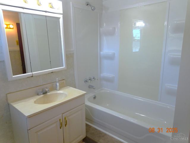 712 S Fourth Street, Hamilton, OH 45011