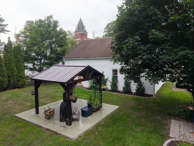 508 Vernon Ave, Barre, MA 01074