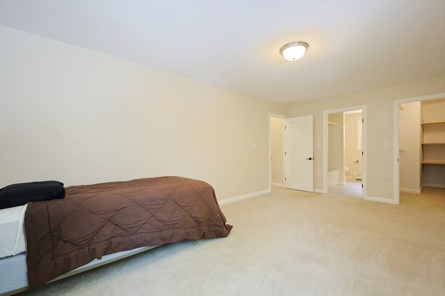 68 Dresser Hill Number 2 Rd, Dudley, MA 01571