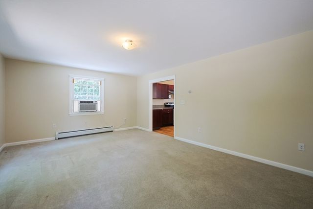 68 Dresser Hill Number 2 Rd, Dudley, MA 01571
