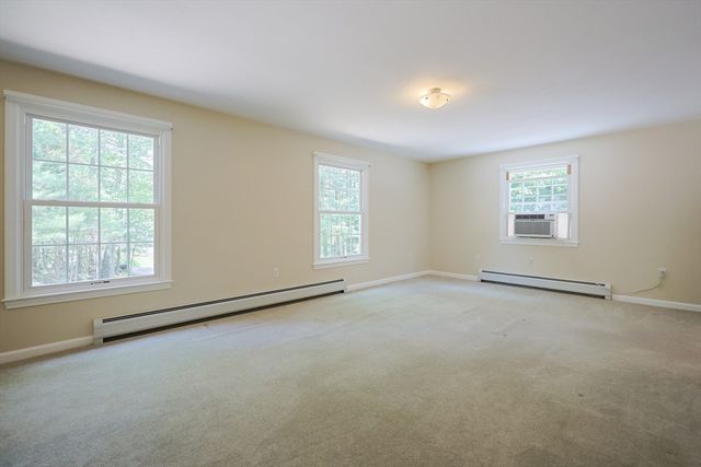 68 Dresser Hill Number 2 Rd, Dudley, MA 01571
