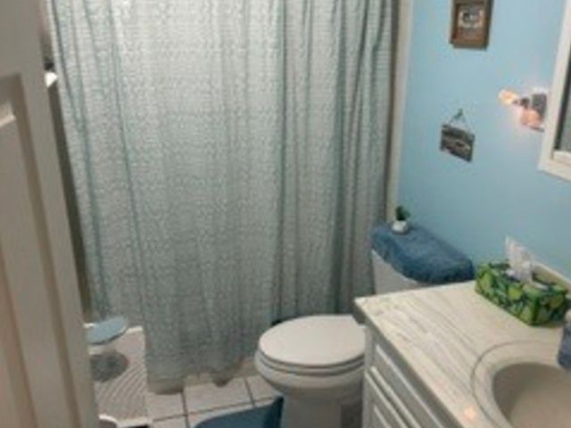 940 Beau Drive 209, Des Plaines, IL 60016