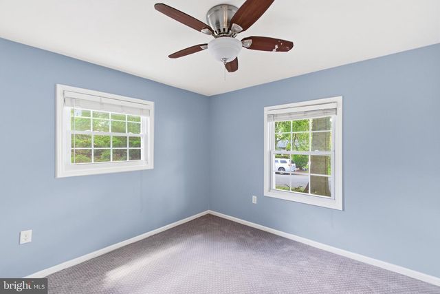 1402 N AMELIA ST, Sterling, VA 20164