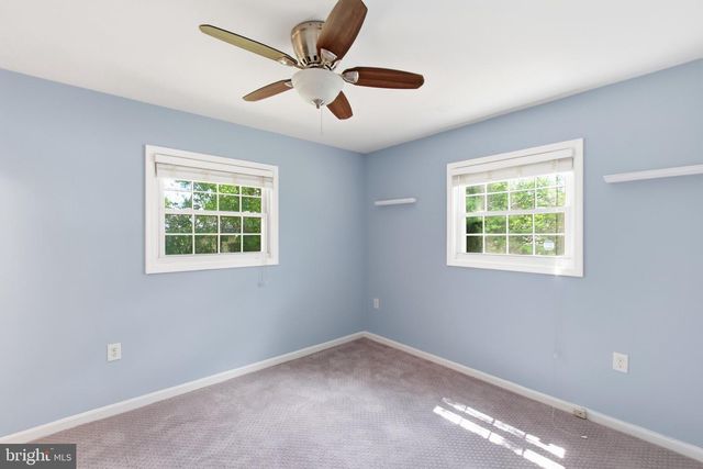 1402 N AMELIA ST, Sterling, VA 20164