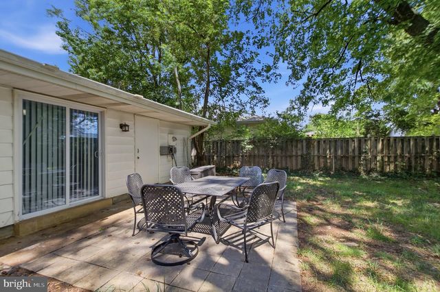 1402 N AMELIA ST, Sterling, VA 20164