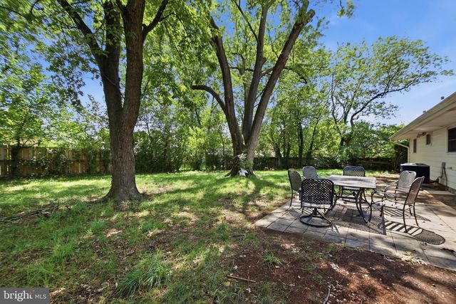 1402 N AMELIA ST, Sterling, VA 20164