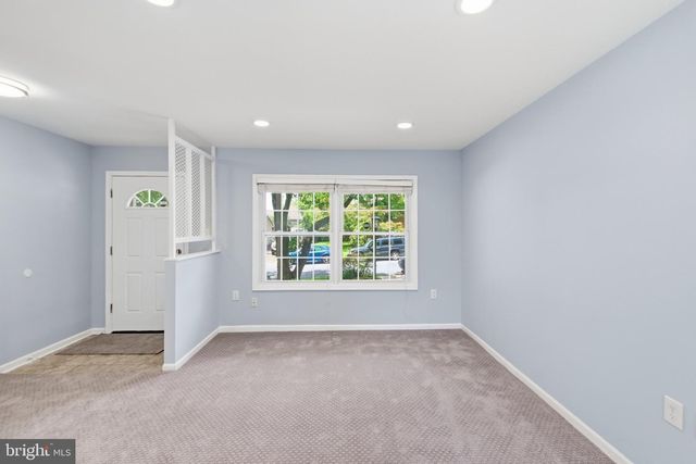 1402 N AMELIA ST, Sterling, VA 20164