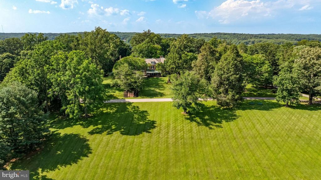 14 MERRY HILL CT, Pikesville, MD 21208