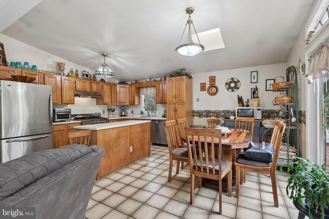 4170 S BLACK HORSE PIKE, Williamstown, NJ 08094
