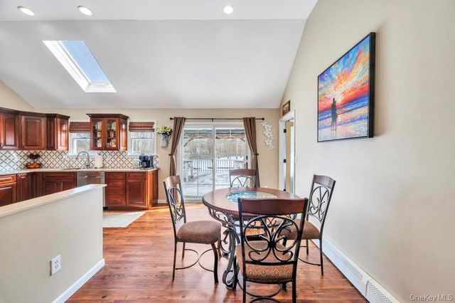 40 Great Rock Drive, Wading River, NY 11792