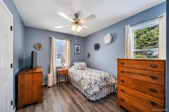 40 Great Rock Drive, Wading River, NY 11792