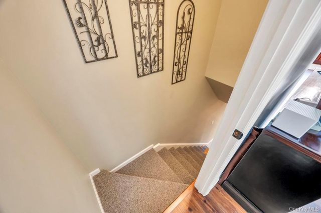 40 Great Rock Drive, Wading River, NY 11792